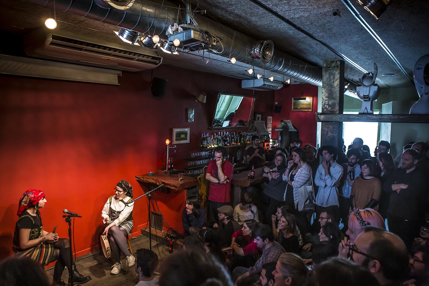 Barcelona 10.03.2018 Otros escenarios posibles. Concierto del grupo Ajuar en el bar Heliogàbal. Fotogrtafia Albert Bertran