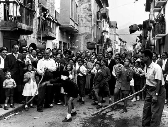 Joc de trencar l'olla Esterri d'Àneu 1956