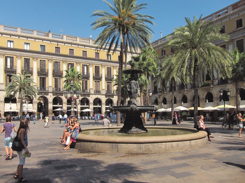 Font plaça Reial