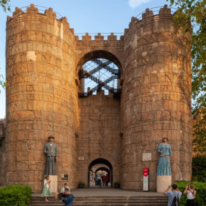 L'entrada al Poble Espanyol